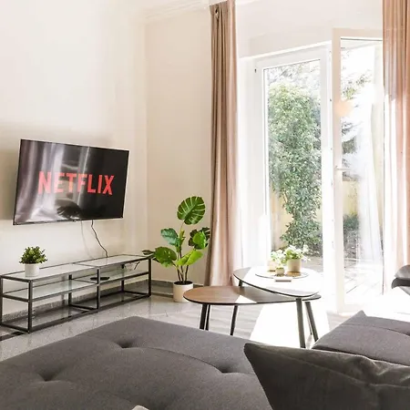 Apartmán 120qm Denkmal In Mit Stuck Und Garten - Beuys -