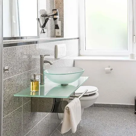 120qm Denkmal In Mit Stuck Und Garten - Beuys - Apartmán *