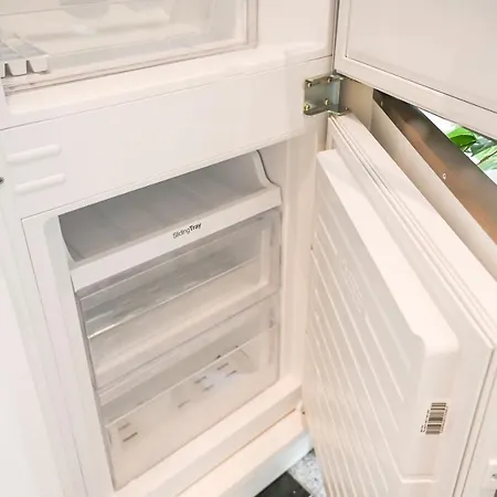 Apartmán 120qm Denkmal In Mit Stuck Und Garten - Beuys - *