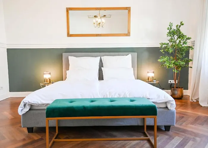 120qm Denkmal In Mit Stuck Und Garten - Beuys - شقة *