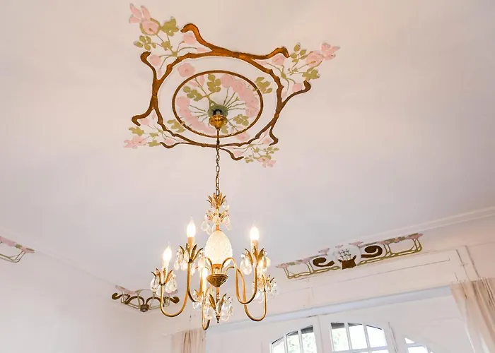 120qm Denkmal In Mit Stuck Und Garten - Beuys - * Κρέφελντ